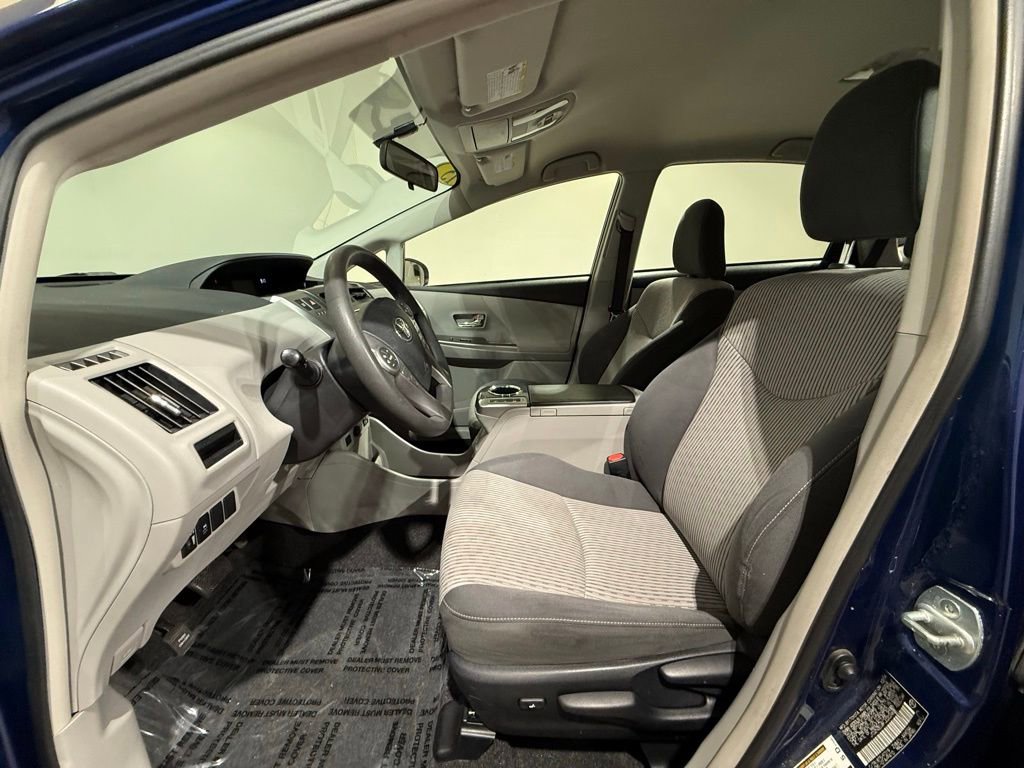 Used 2015 Toyota Prius V Three image 13