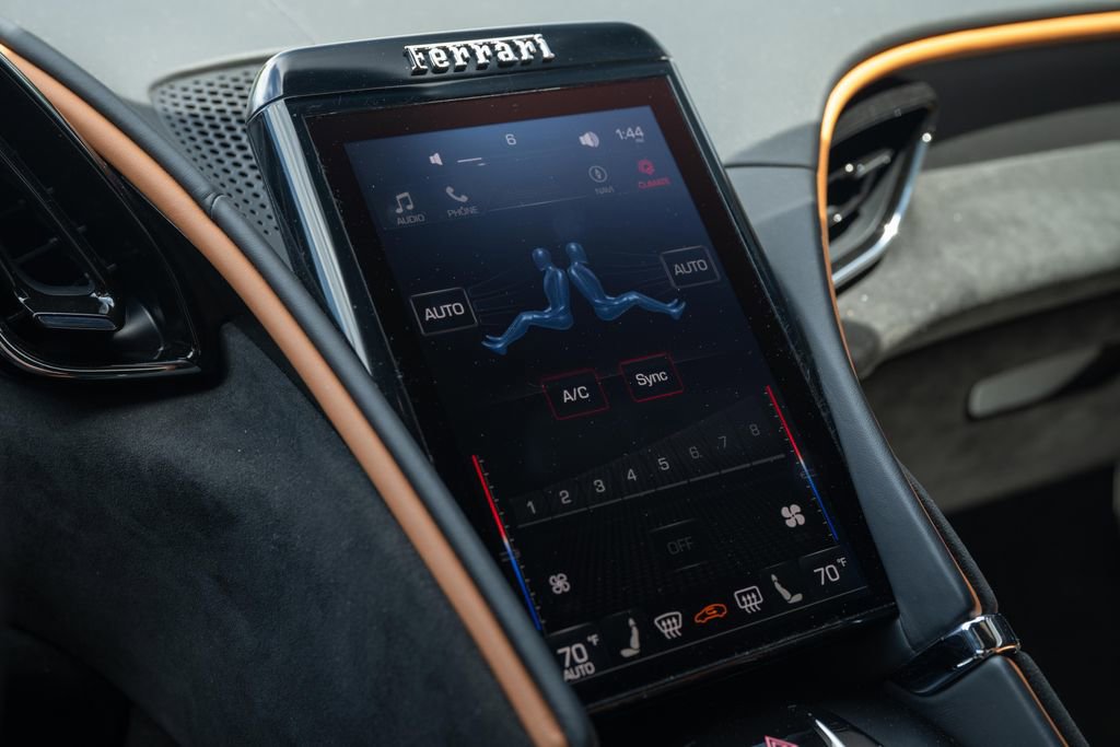 Certified 2022 Ferrari Roma RWD image 40