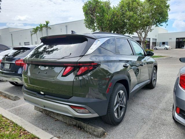 Used 2025 Hyundai Tucson SEL FWD image 6