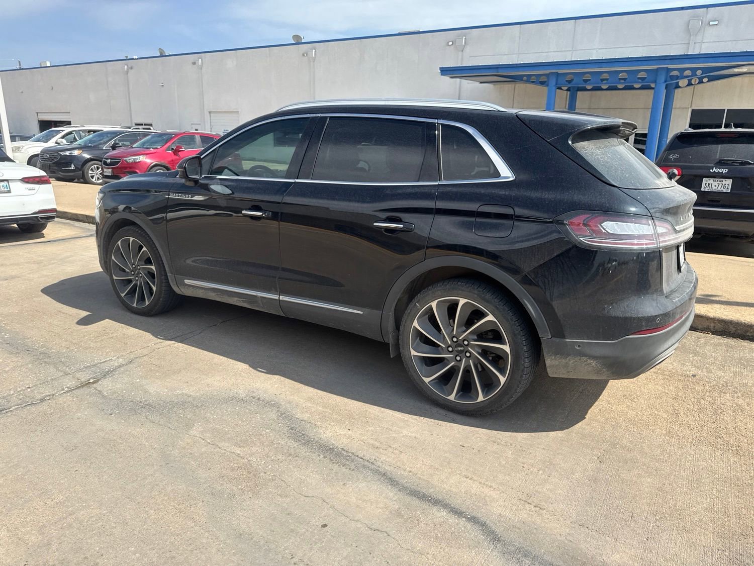 Used 2020 Lincoln Nautilus Reserve w/ Equipment Group 201A FWD image 5