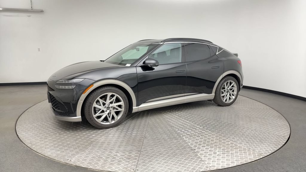 Used 2023 Genesis GV60 Advanced AWD/4WD image 6