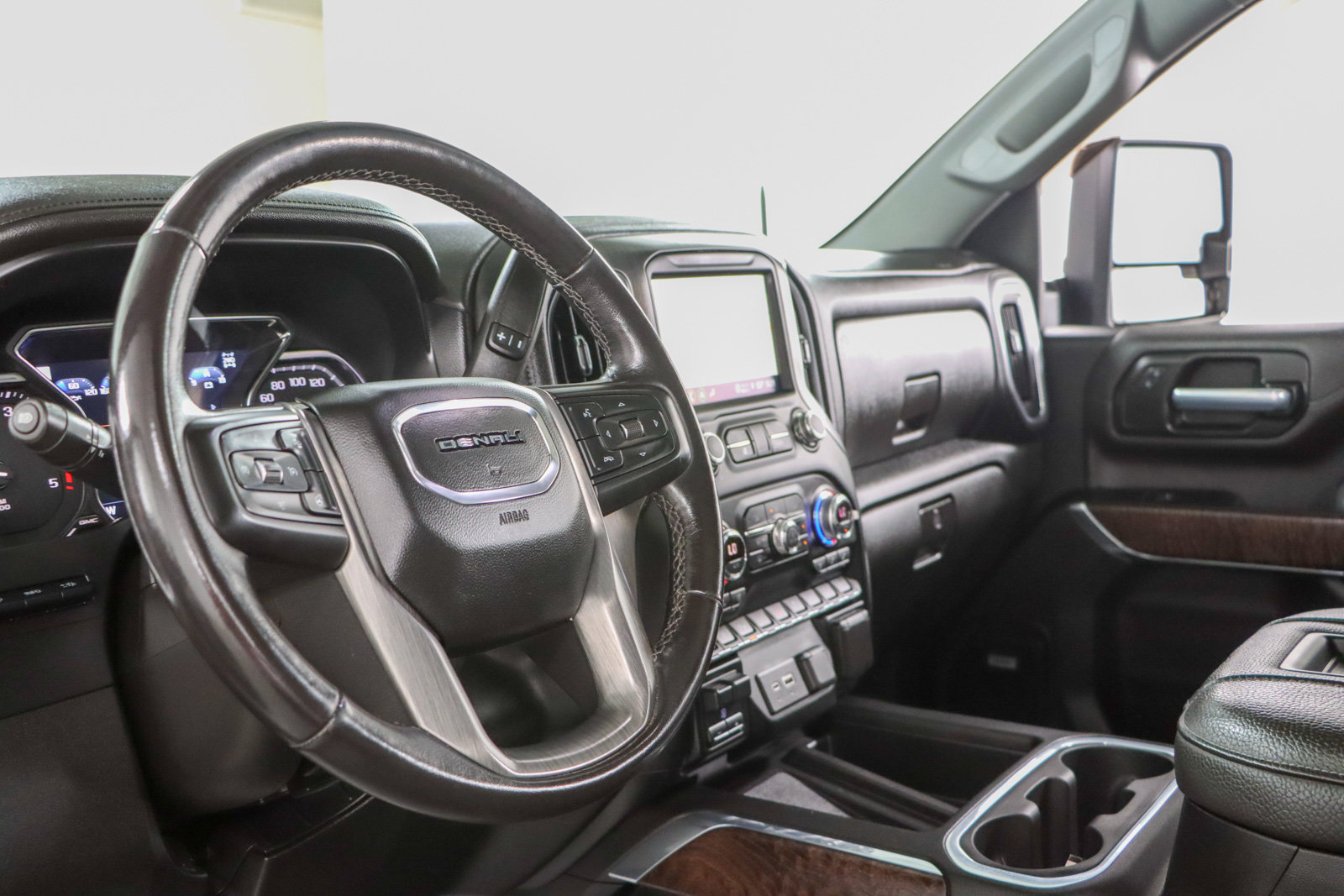 Used 2021 GMC Sierra 2500 Denali w/ Denali Ultimate Package AWD/4WD image 27