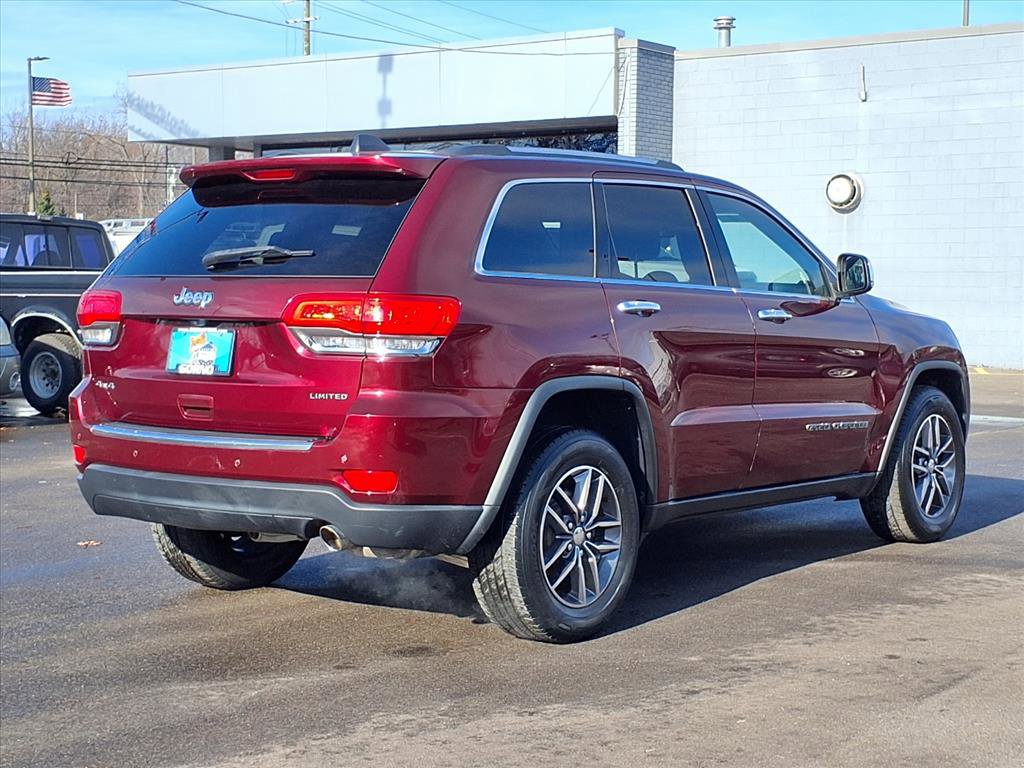 Used 2017 Jeep Grand Cherokee Limited image 2