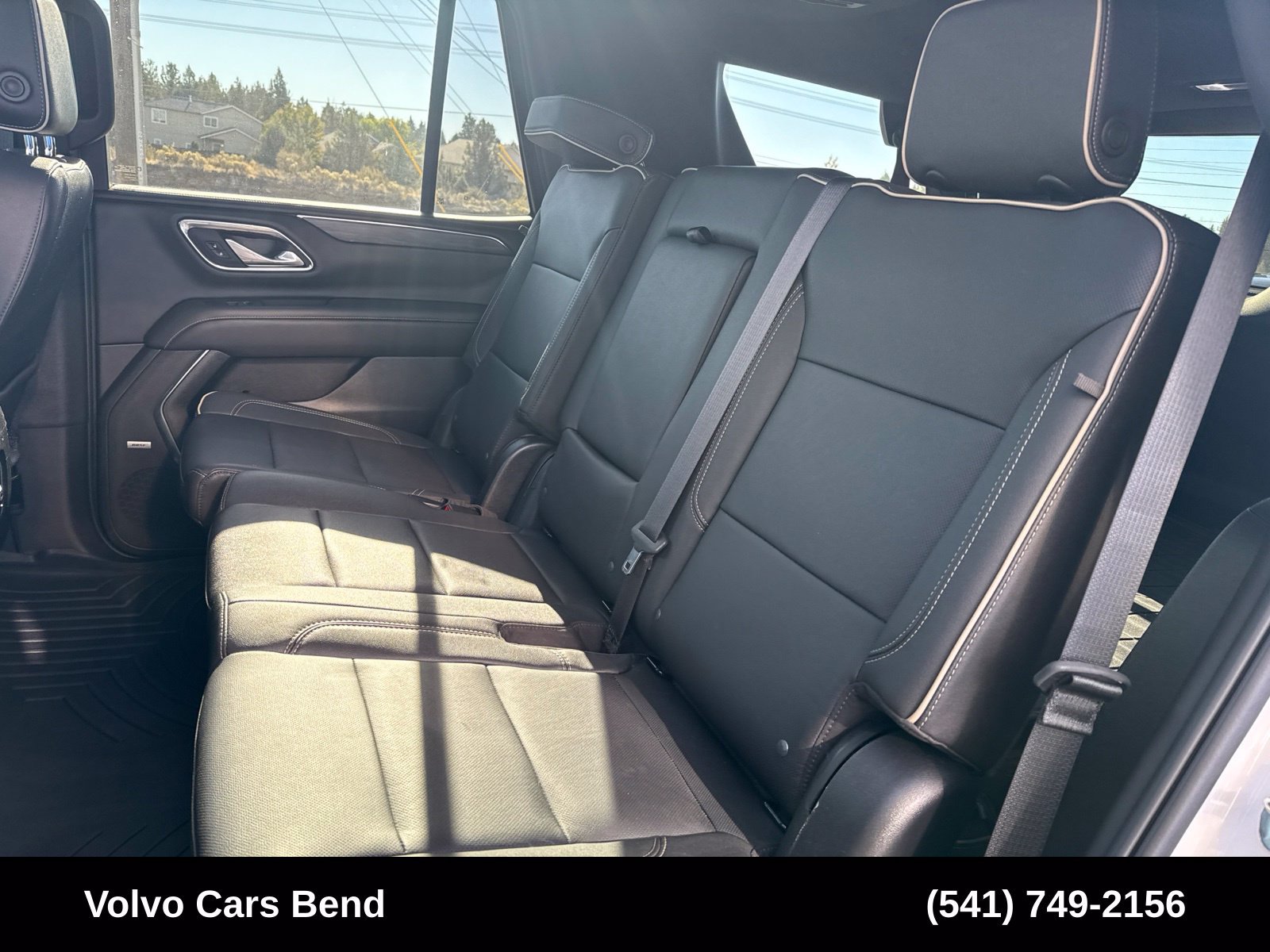 Used 2023 GMC Yukon SLT w/ SLT Premium Package AWD/4WD image 21