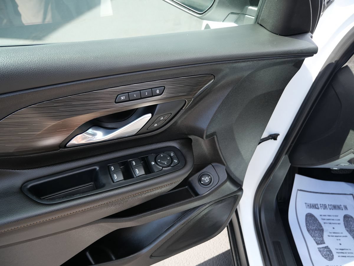 Used 2020 GMC Terrain SLT w/ Preferred Package FWD image 15