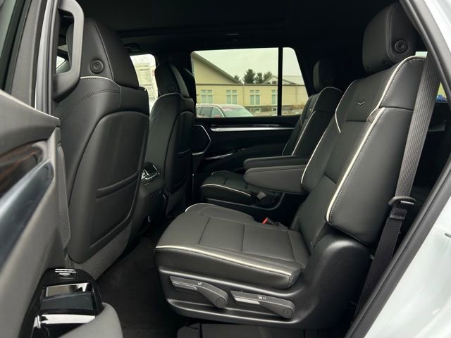 New 2026 Cadillac Escalade Luxury w/ Touring Package image 11