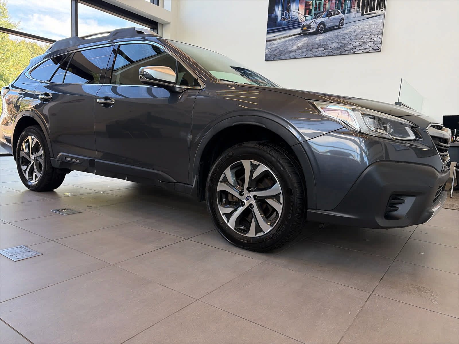 Used 2020 Subaru Outback Touring w/ Popular Package #2 AWD/4WD image 3