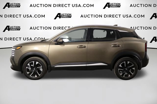 Used 2025 Nissan Kicks SR FWD image 5