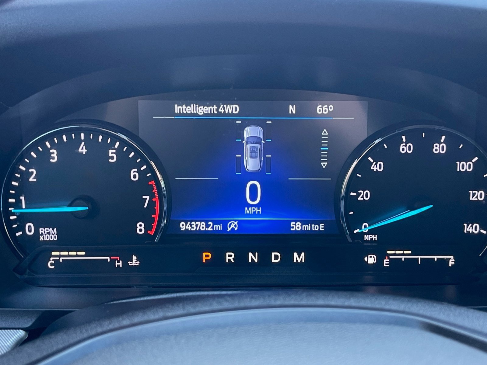 Used 2020 Ford Explorer XLT image 41