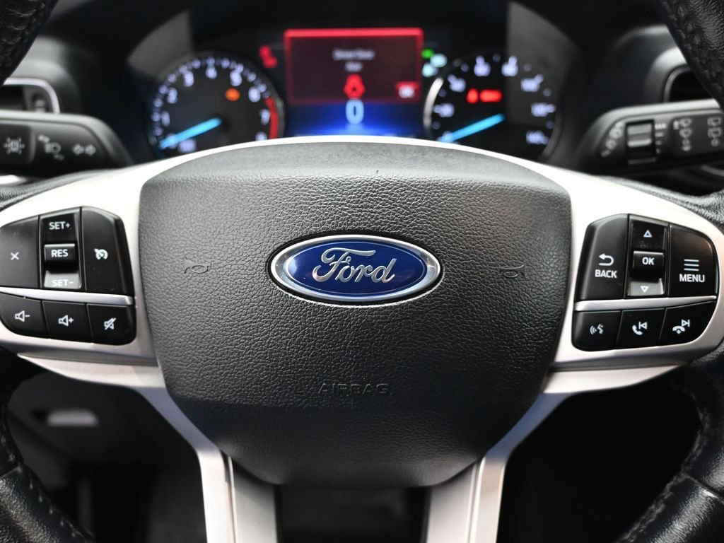 Certified 2022 Ford Explorer XLT w/ Equipment Group 202A image 12