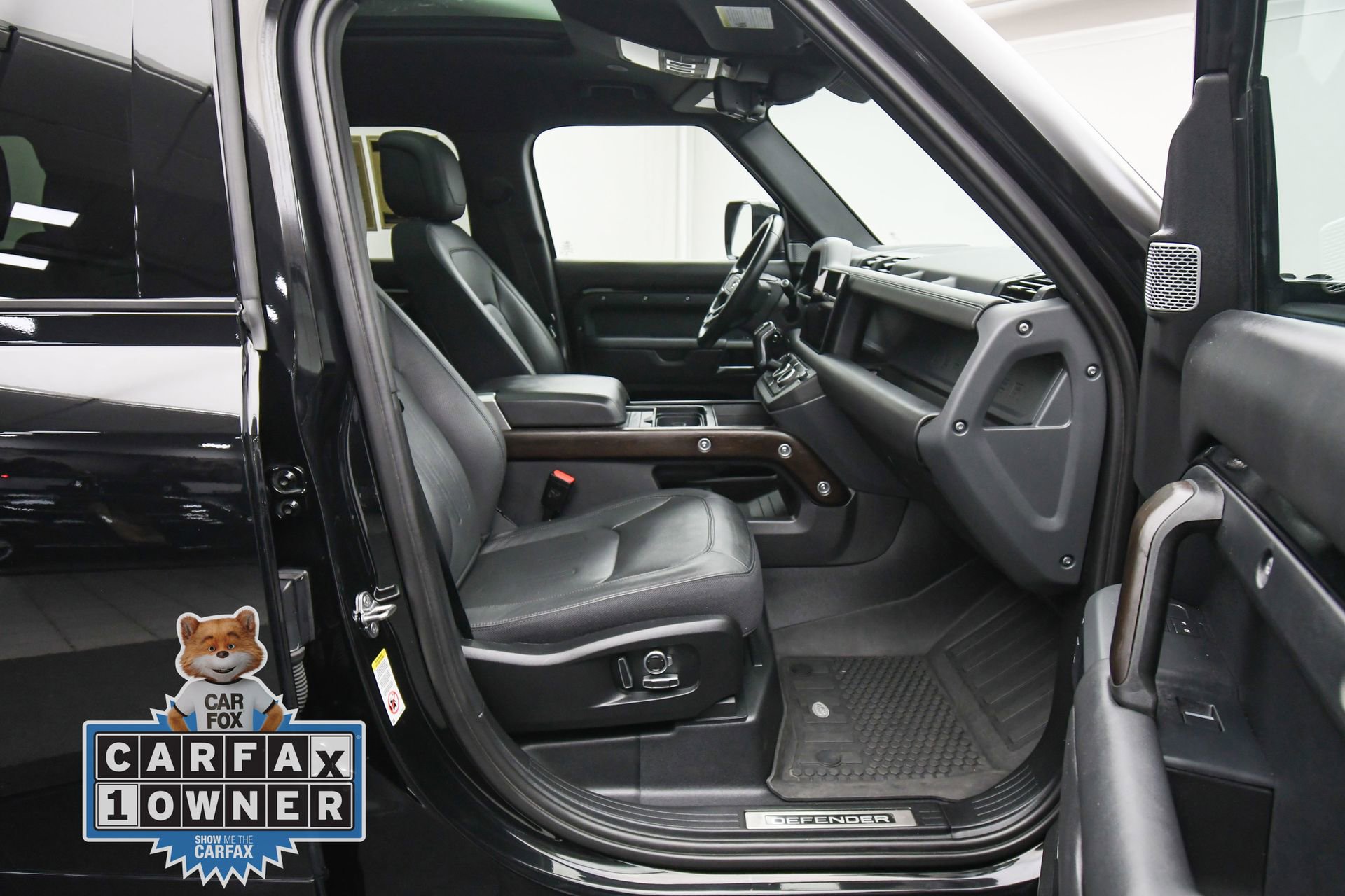 Used 2023 Land Rover Defender 130 X image 45