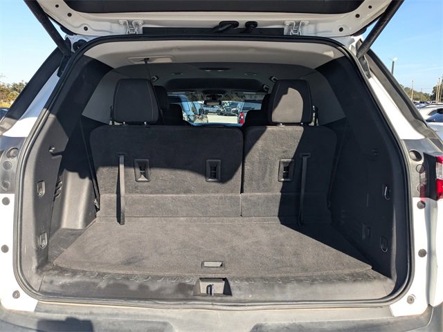 Used 2021 Chevrolet Traverse LT image 11