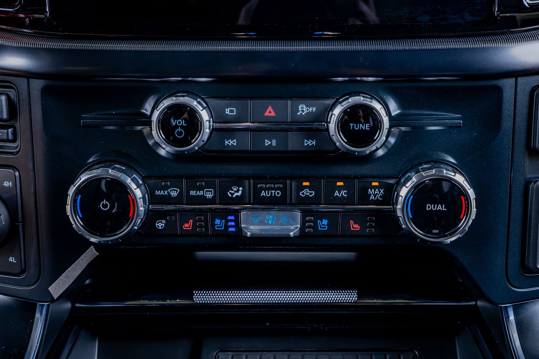 Used 2025 Ford F150 Raptor AWD/4WD image 27