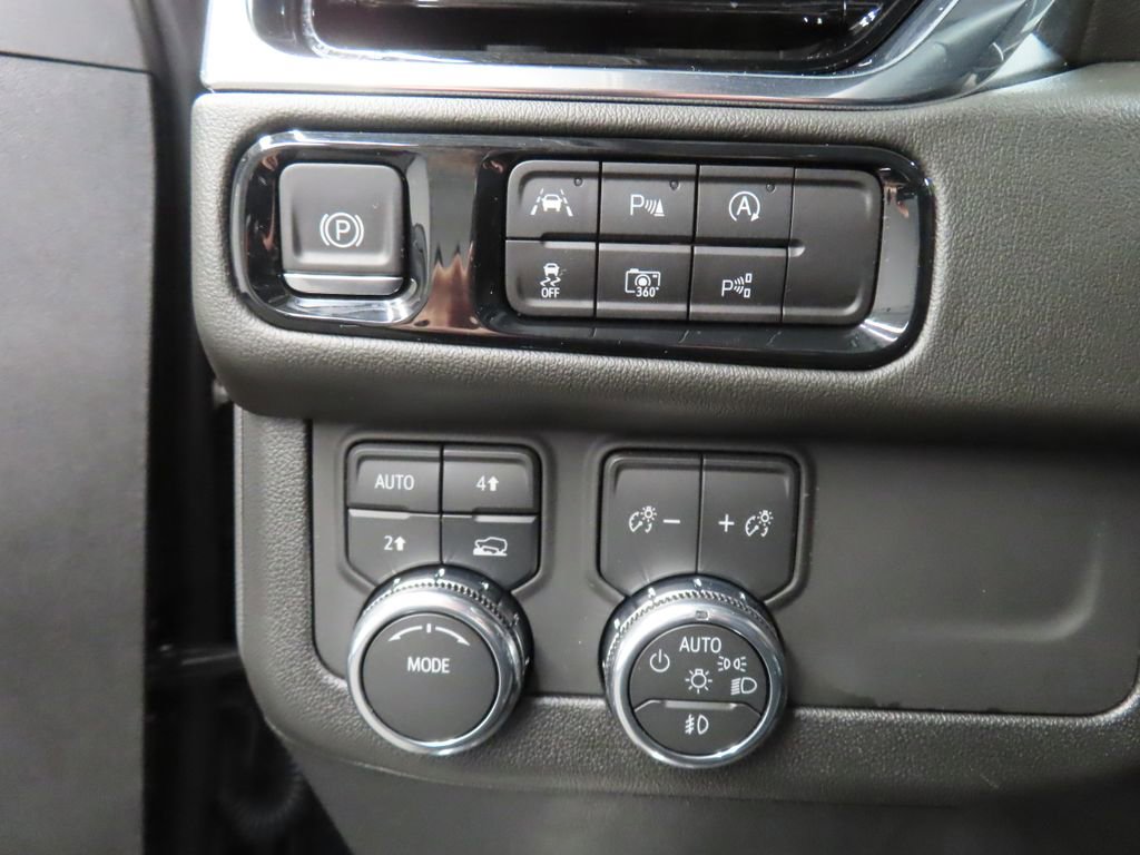 Used 2026 GMC Yukon Elevation AWD/4WD image 49