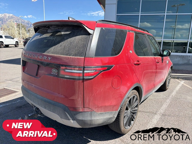 Used 2017 Land Rover Discovery HSE image 16