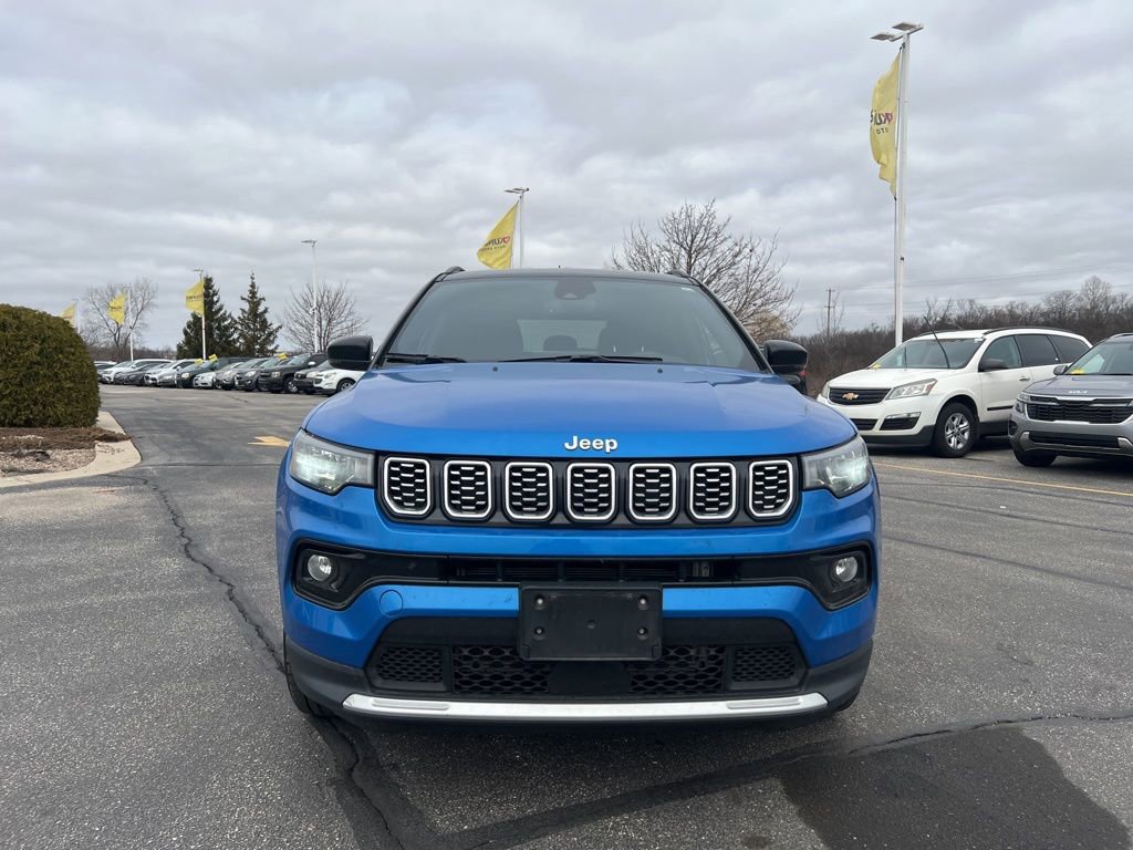 Used 2025 Jeep Compass Limited image 2