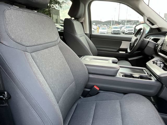 Used 2025 Ford Expedition Max Active AWD/4WD image 31