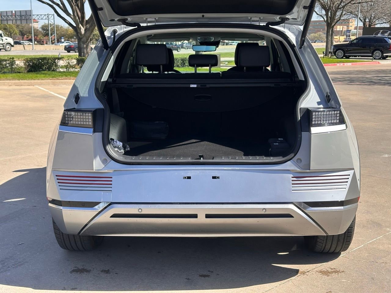 Used 2024 Hyundai Ioniq 5 Limited image 11