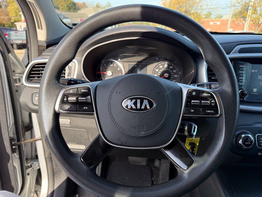 Used 2019 Kia Sorento AWD V6 image 14
