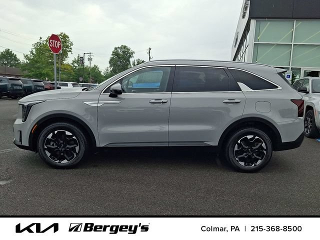 Certified 2025 Kia Sorento S w/ Panoramic Sunroof Package AWD/4WD image 9