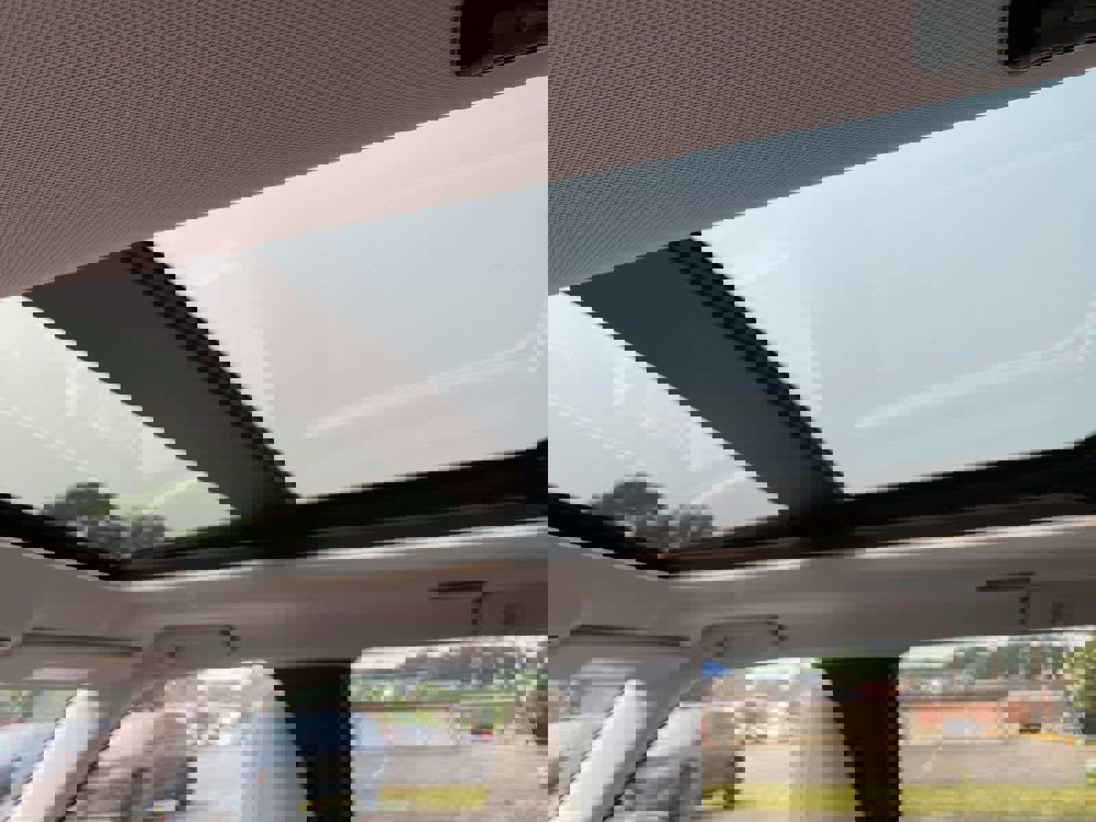 New 2025 Mitsubishi Outlander SE image 9