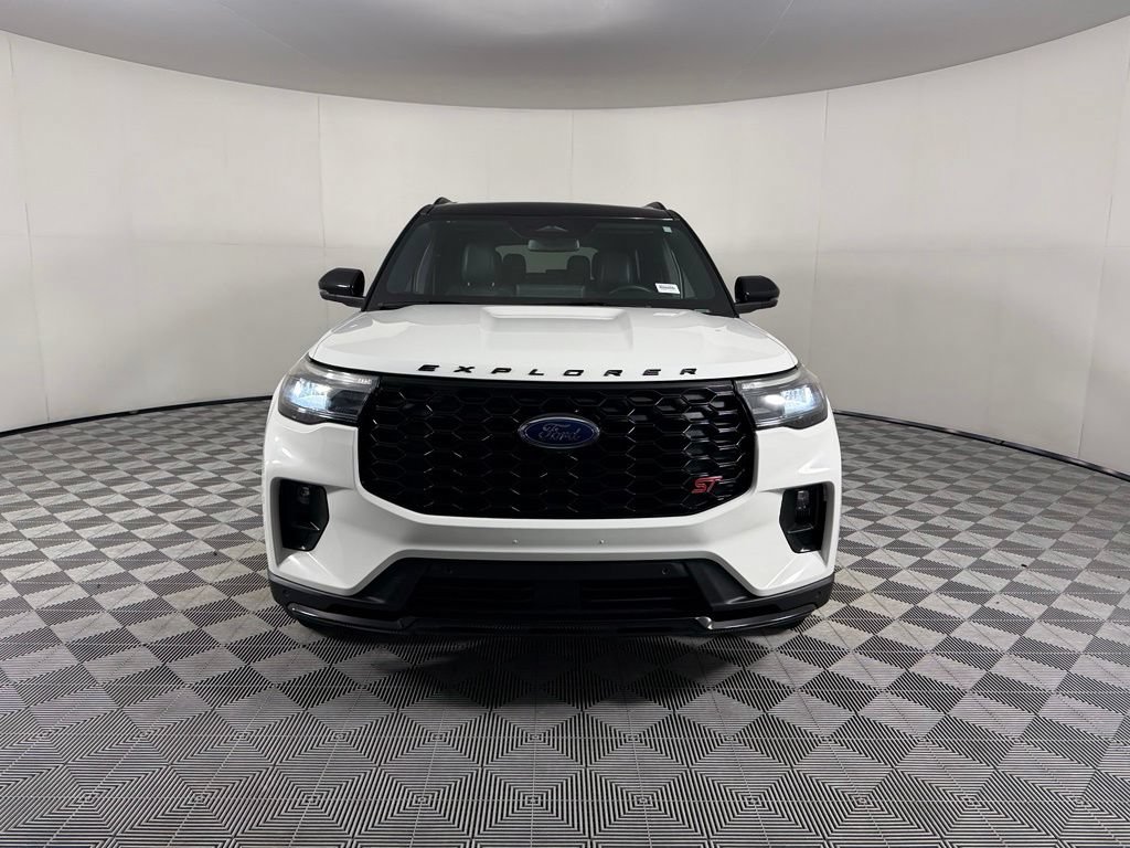Used 2025 Ford Explorer ST w/ Sun And Sound Package AWD/4WD image 5