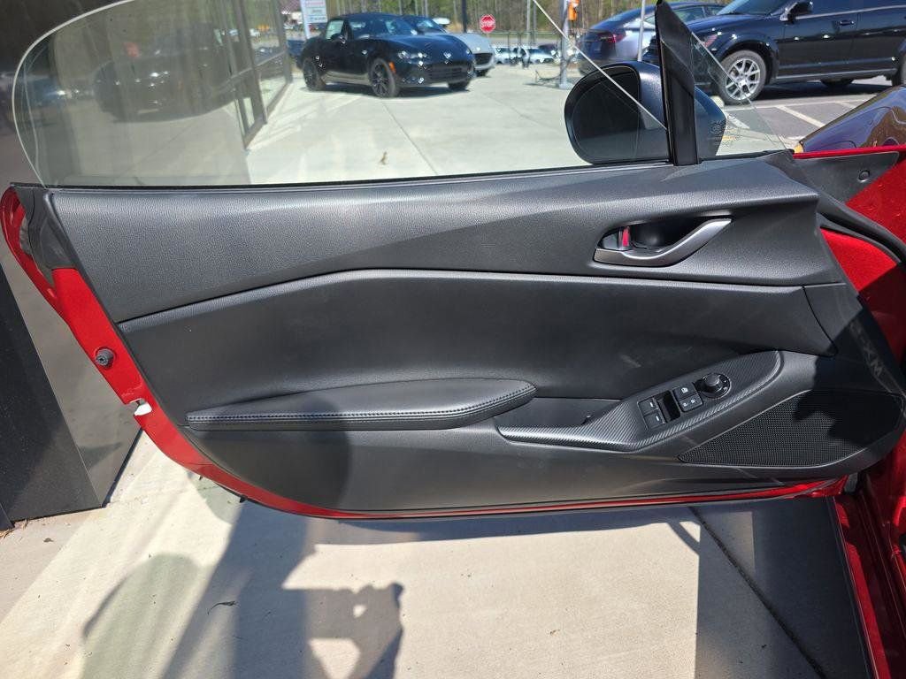 New 2026 MAZDA MX-5 Miata Sport w/ Interior Package RWD image 10