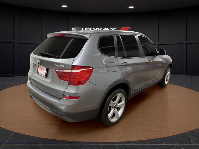 Used 2017 BMW X3 xDrive28i image 4