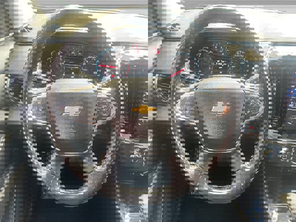 Used 2021 Chevrolet Traverse LT image 12