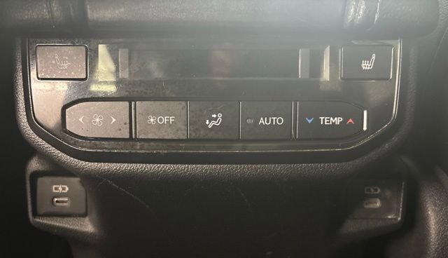 Used 2024 Toyota Grand Highlander Limited image 20