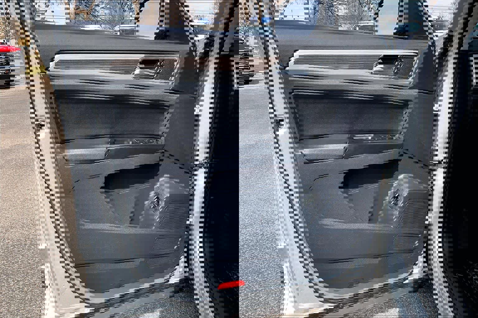 Used 2019 Volkswagen Atlas SE w/ Towing Package image 22