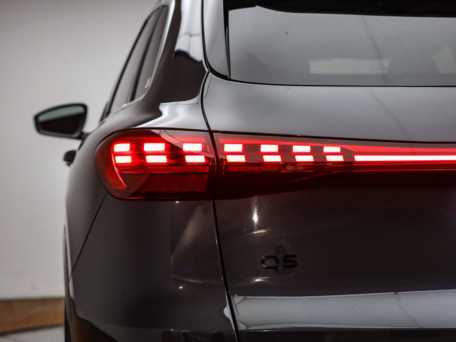 Certified 2025 Audi Q5 Premium Plus w/ Premium Plus image 10