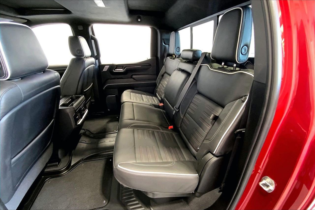 Used 2024 GMC Sierra 1500 AT4X image 19