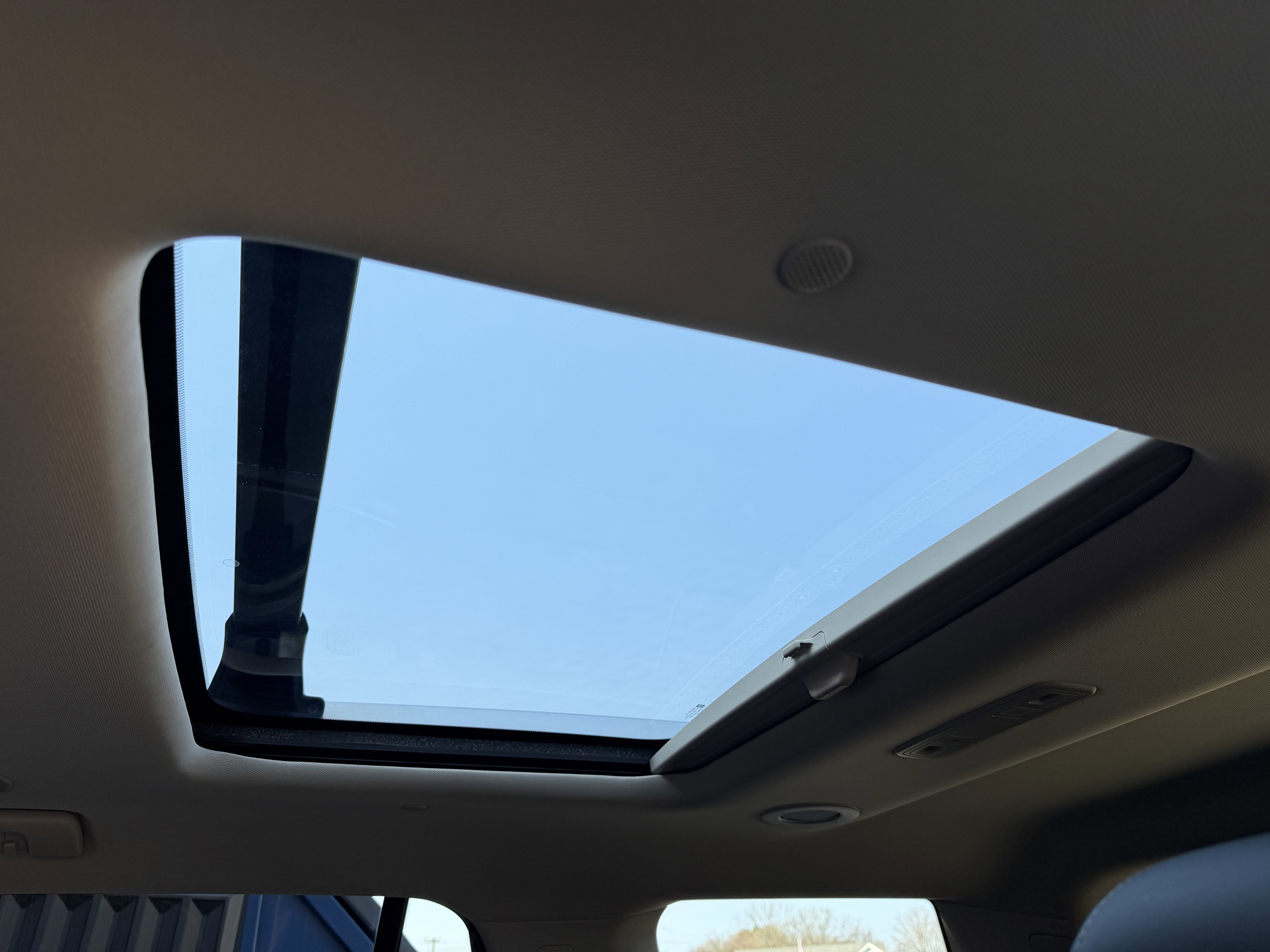 Used 2023 GMC Acadia Denali w/ Denali Ultimate Package image 38