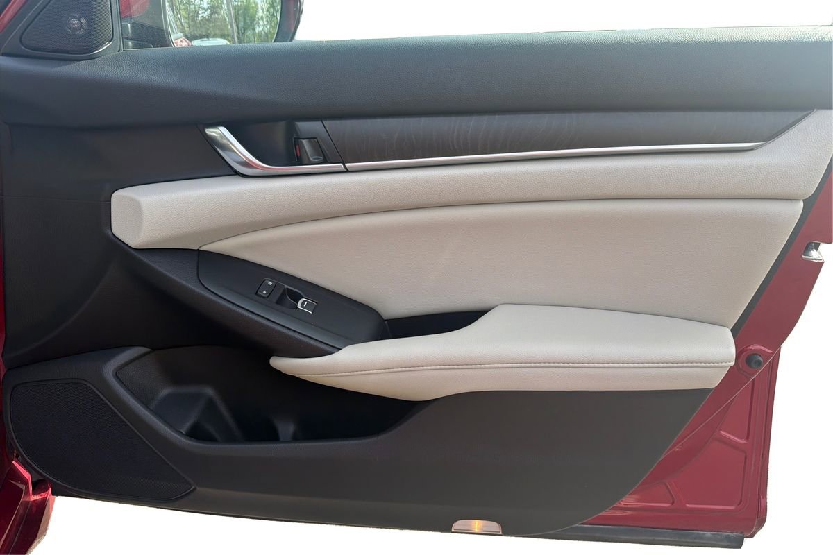 Used 2021 Honda Accord EX-L image 23