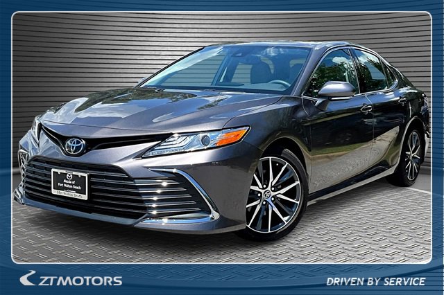 Used 2023 Toyota Camry XLE