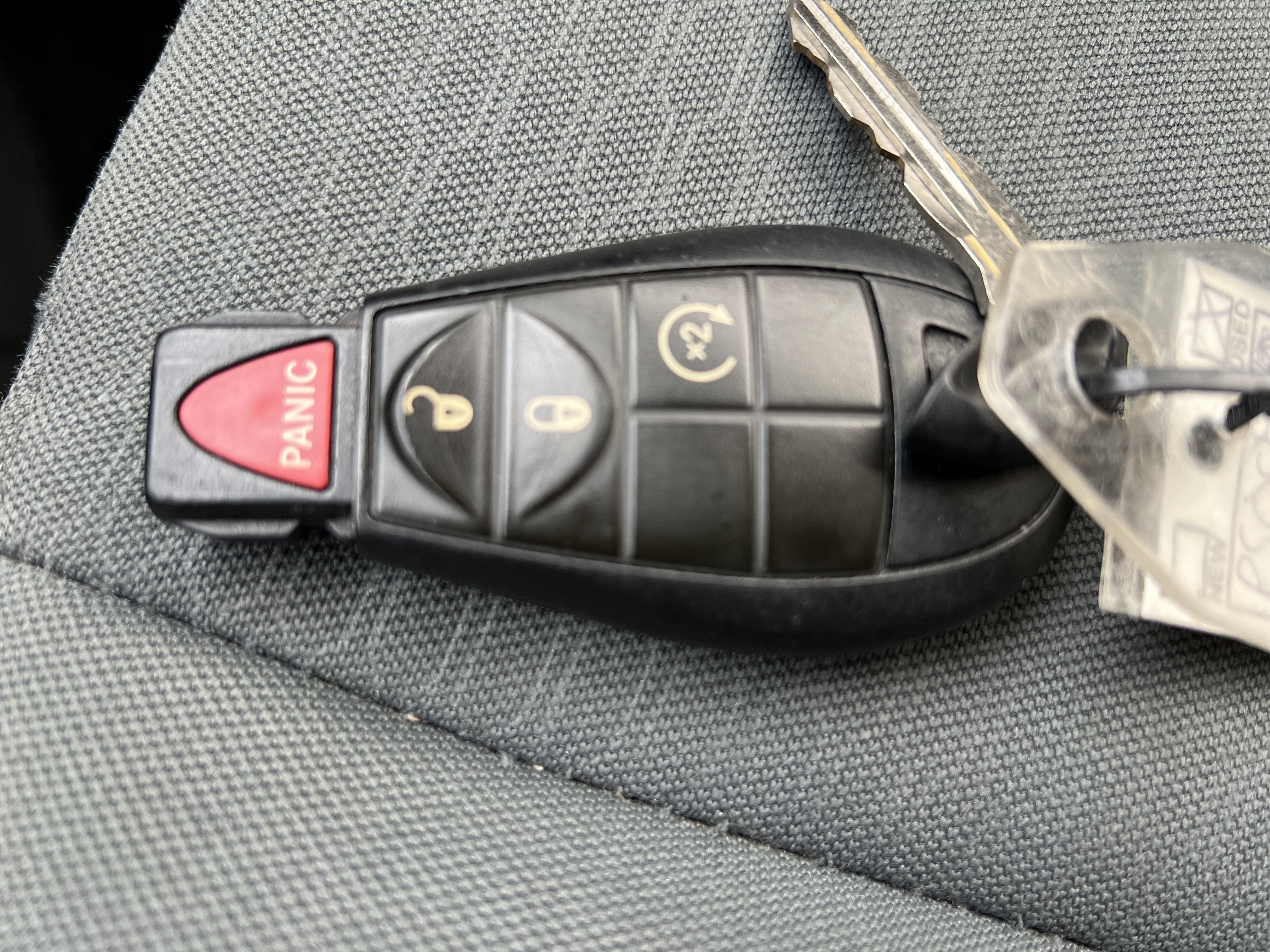 Used 2018 RAM 2500 SLT image 35