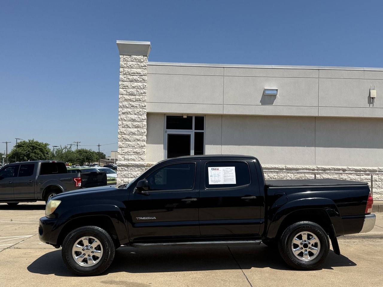 Used 2006 Toyota Tacoma PreRunner RWD image 3