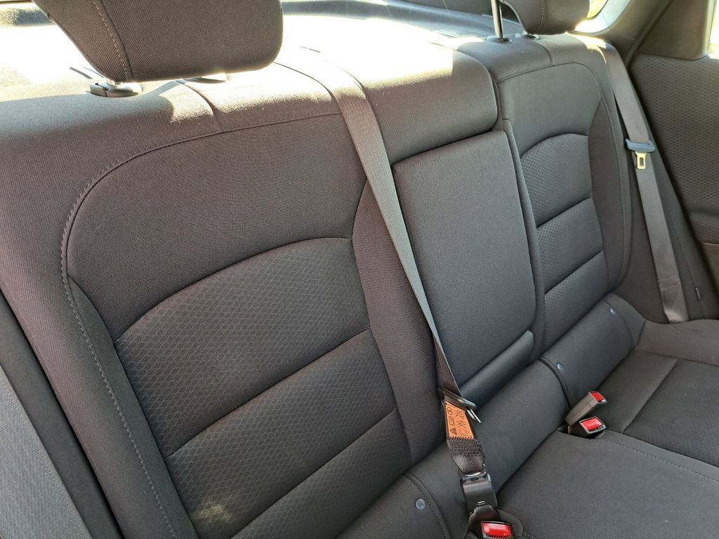 Used 2025 Chevrolet Malibu LT image 25