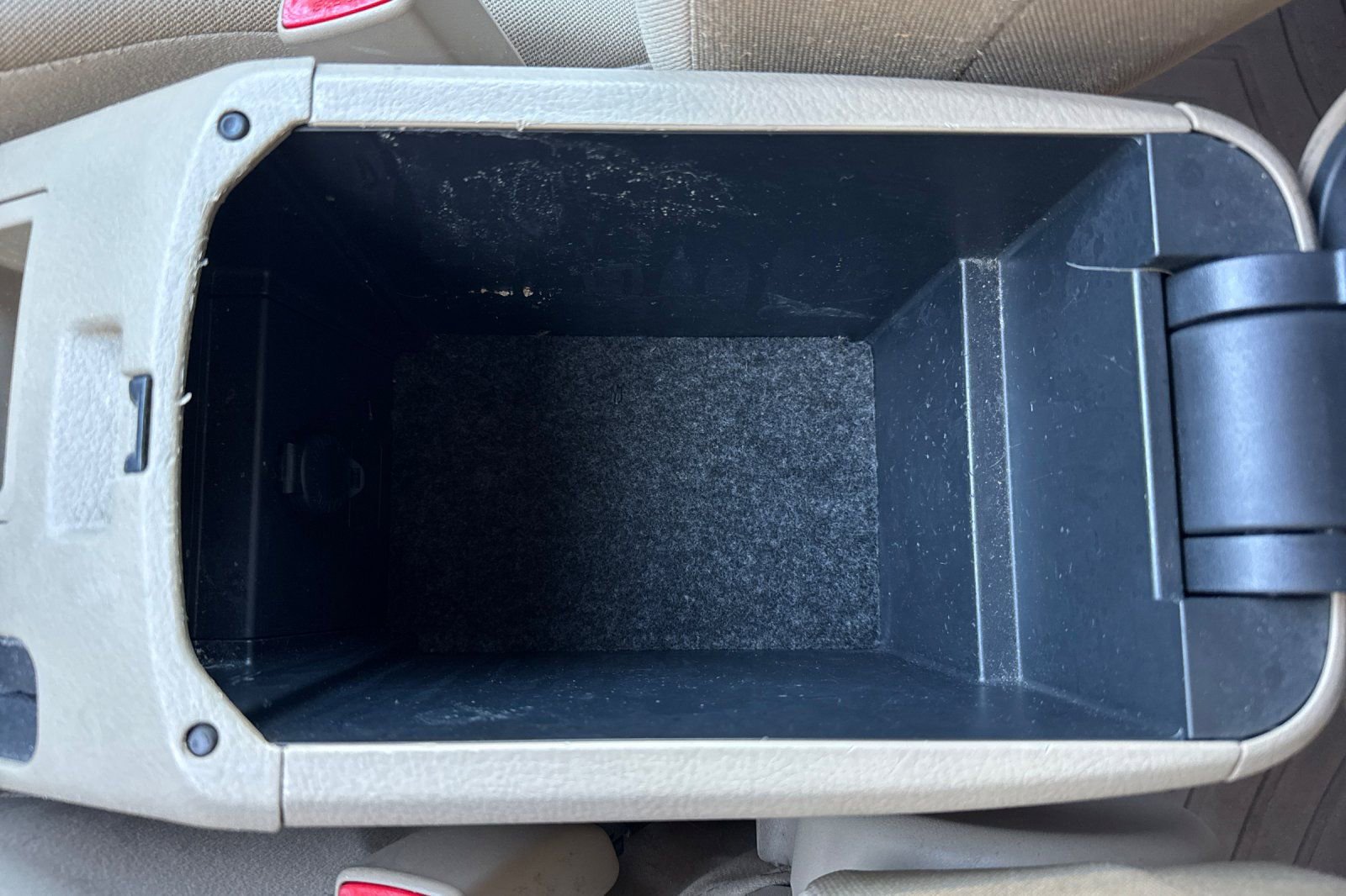 Used 2010 Toyota RAV4 4WD image 32