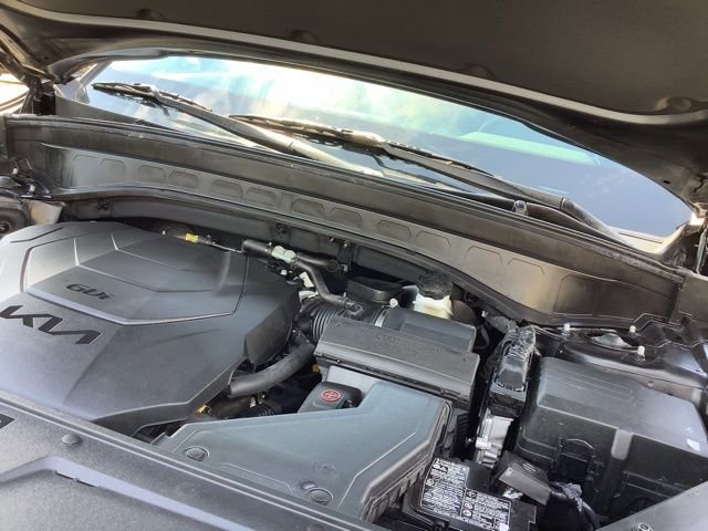 Used 2025 Kia Telluride S FWD image 13