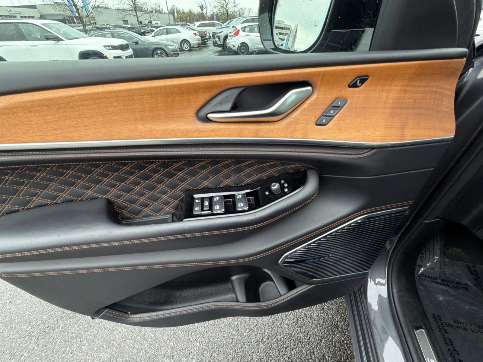 Used 2023 Jeep Grand Cherokee L Summit image 15