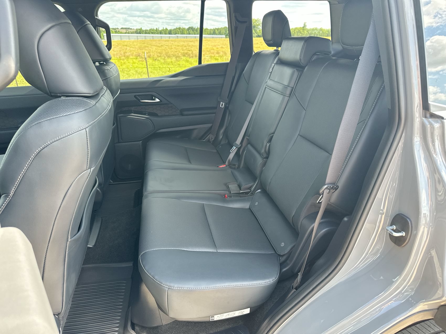 Used 2024 Lexus GX 550 w/ Accessory Package (Z1) AWD/4WD image 22