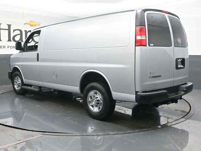 Used 2024 Chevrolet Express 3500 image 26
