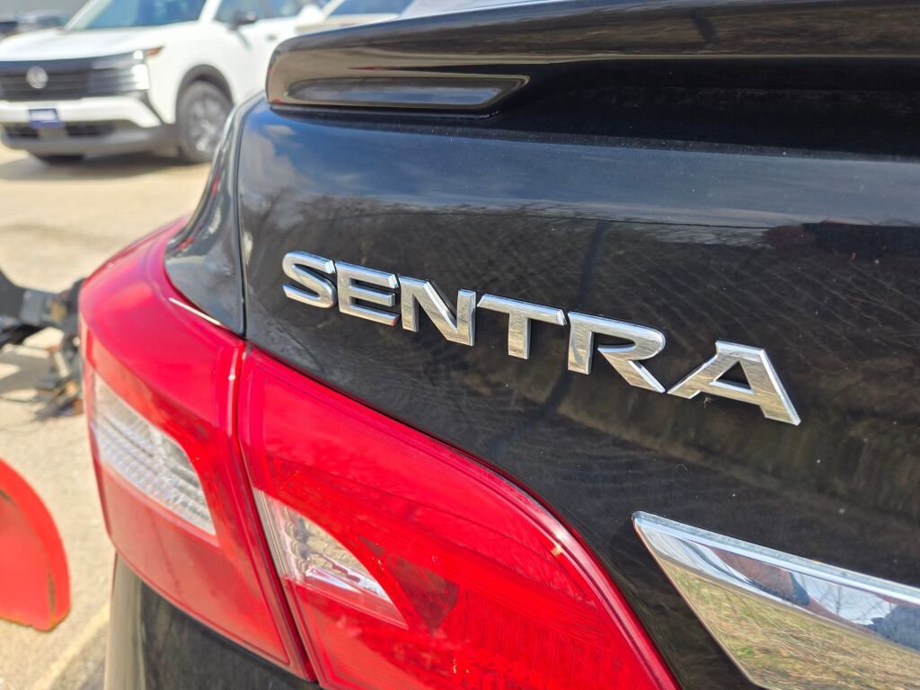 Used 2019 Nissan Sentra SR image 5