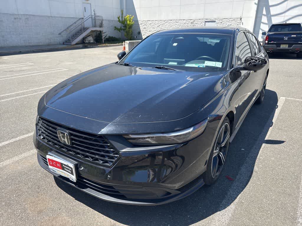 Used 2023 Honda Accord Sport image 3