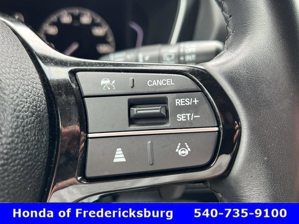 Used 2025 Honda Pilot EX-L image 17