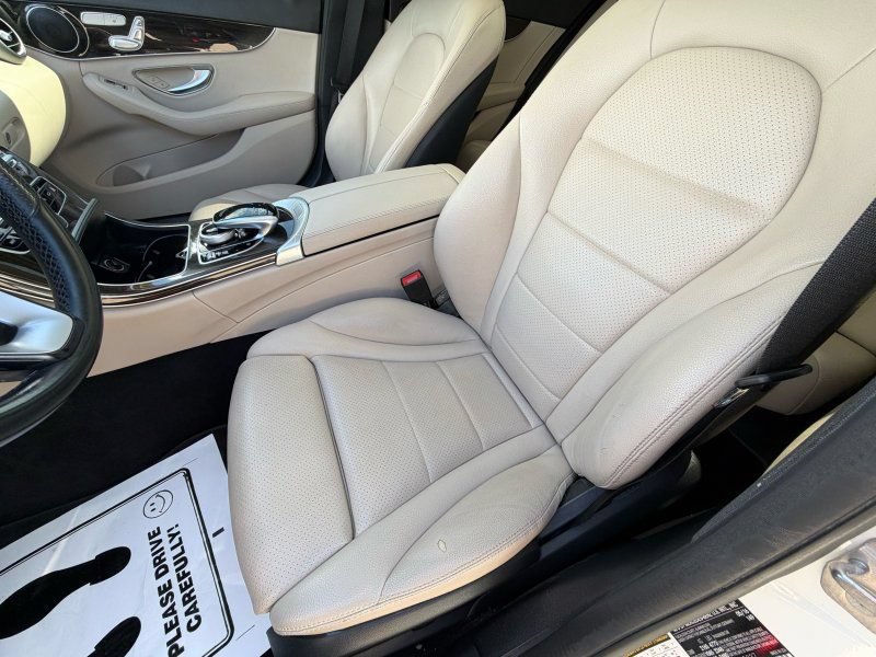 Used 2016 Mercedes-Benz C 300 4MATIC Sedan image 12