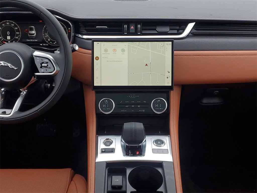 New 2025 Jaguar F-PACE R-Dynamic S image 28