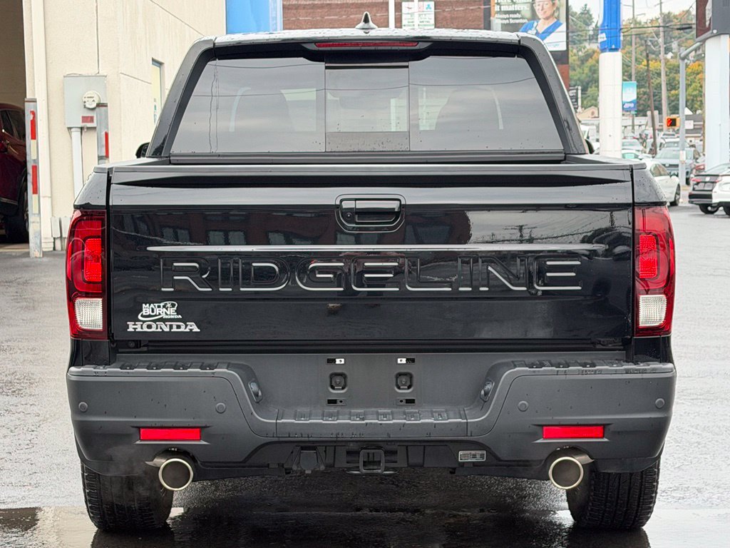 Certified 2025 Honda Ridgeline Black Edition image 25